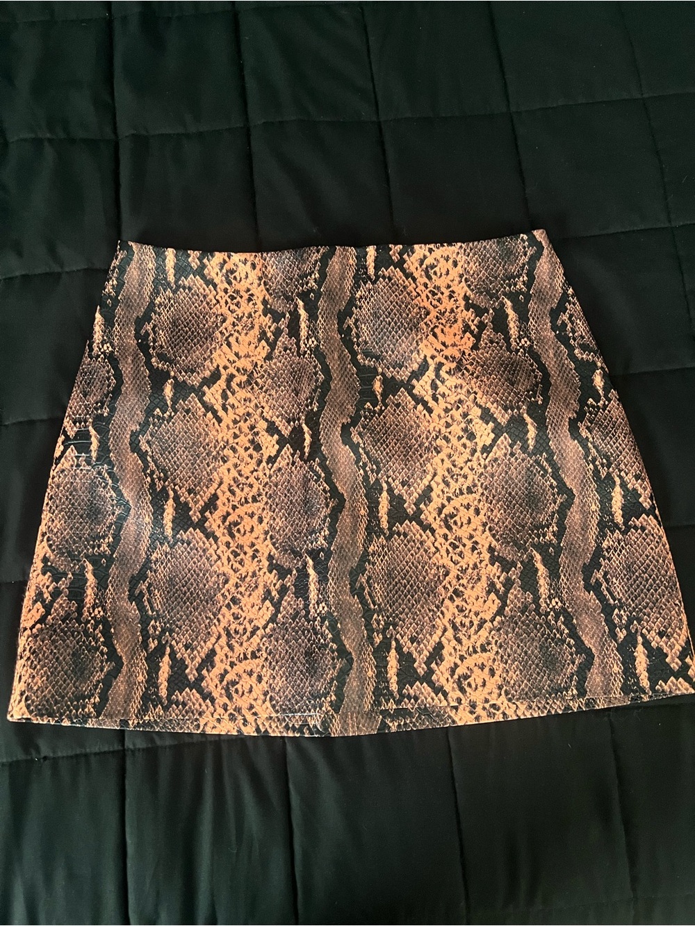 Alice + Olivia Coral and Black Snake-Print Faux Leather Mini Skirt